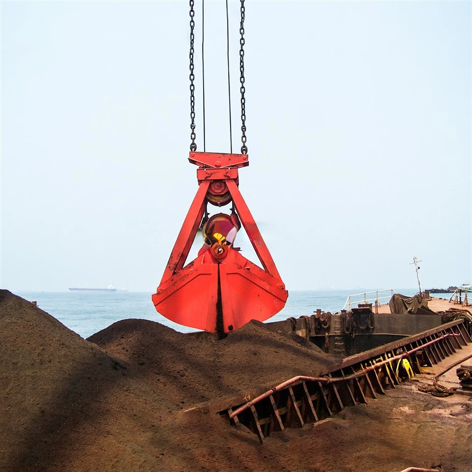 Empat Tali Clamshell Grab Bucket